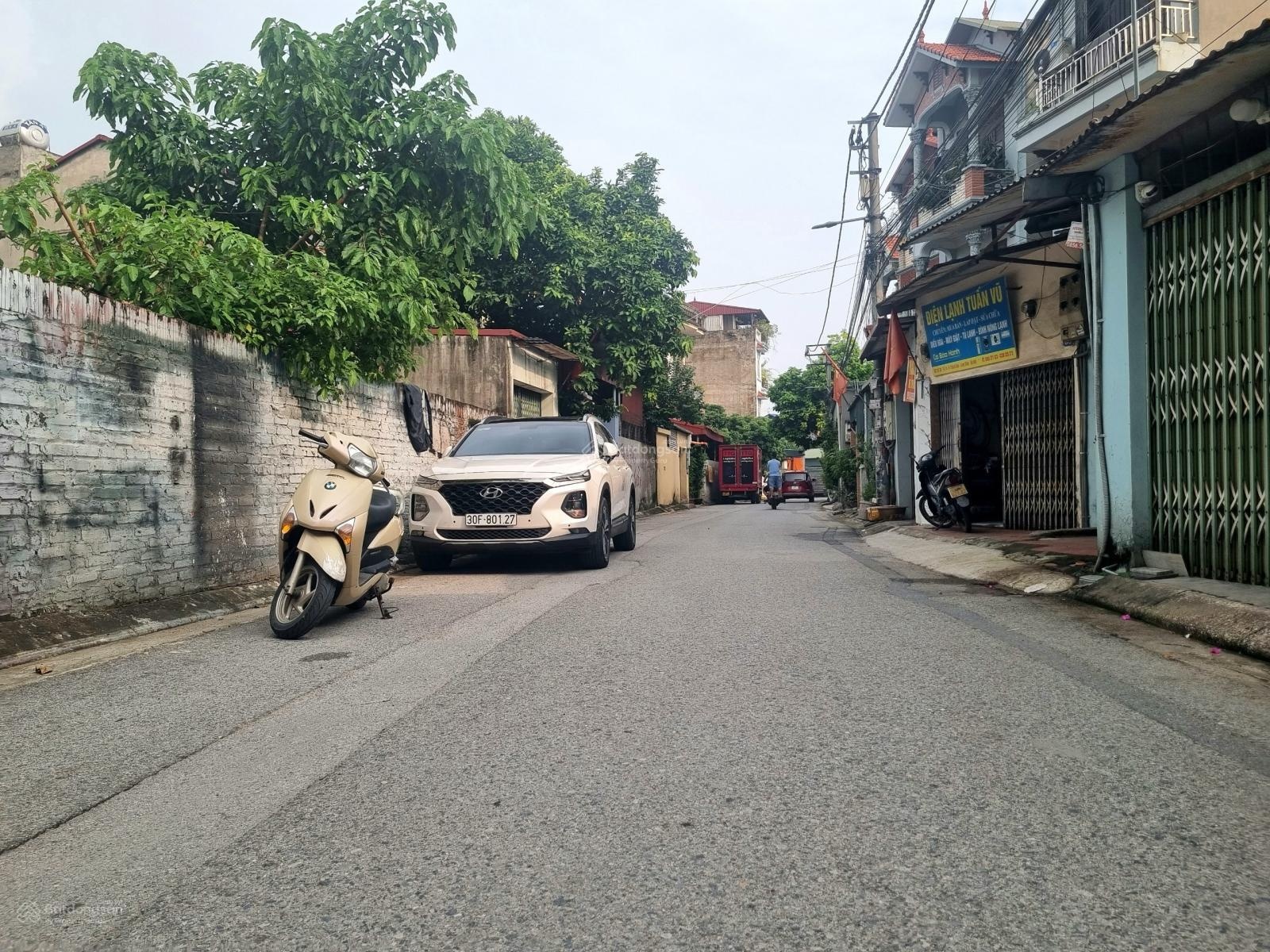 Bán đất Thạch Bàn, Nguyễn Văn Linh, 80m2, MT 5.3m, giá 13.4 tỷ, ô tô tránh, khu vực đầy tiềm năng