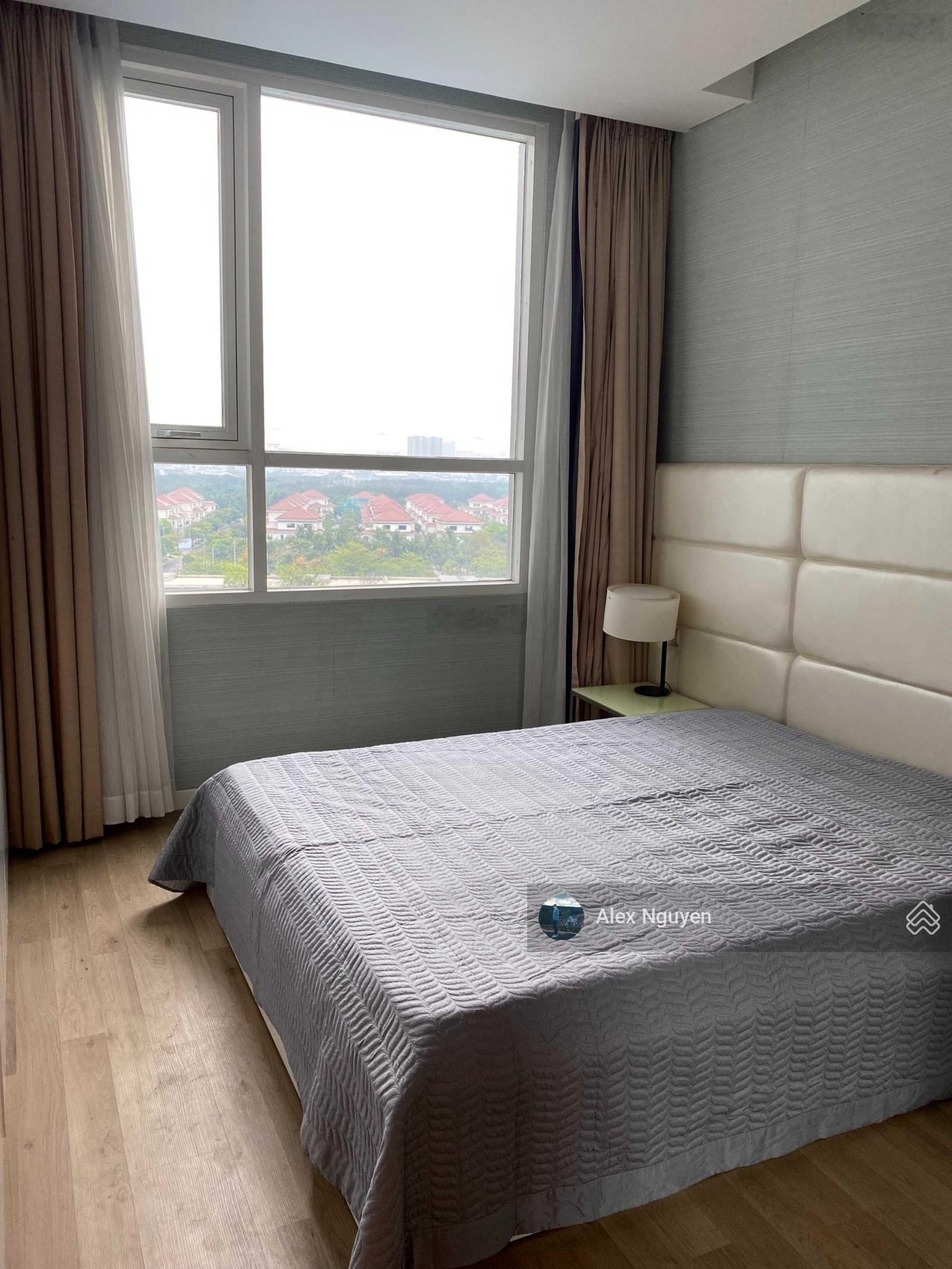 Cho thuê căn hộ cao cấp Sarimi - 2 PN. Đầy đủ nội thất, view quận 1 Bitexco. 28tr/1th