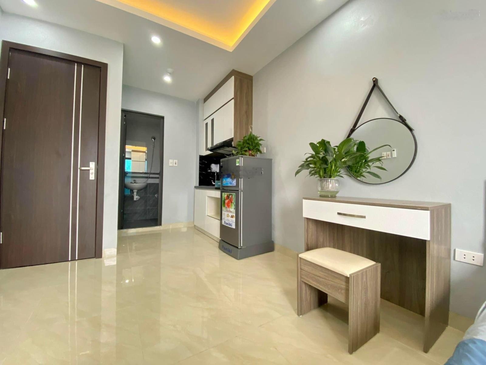 Bán toà CCMN dòng tiền phố Phú Diễn, gần Đại Học Công Nghiệp, ĐH TMNT, 60m, 7T, 18P. DT 90tr/th