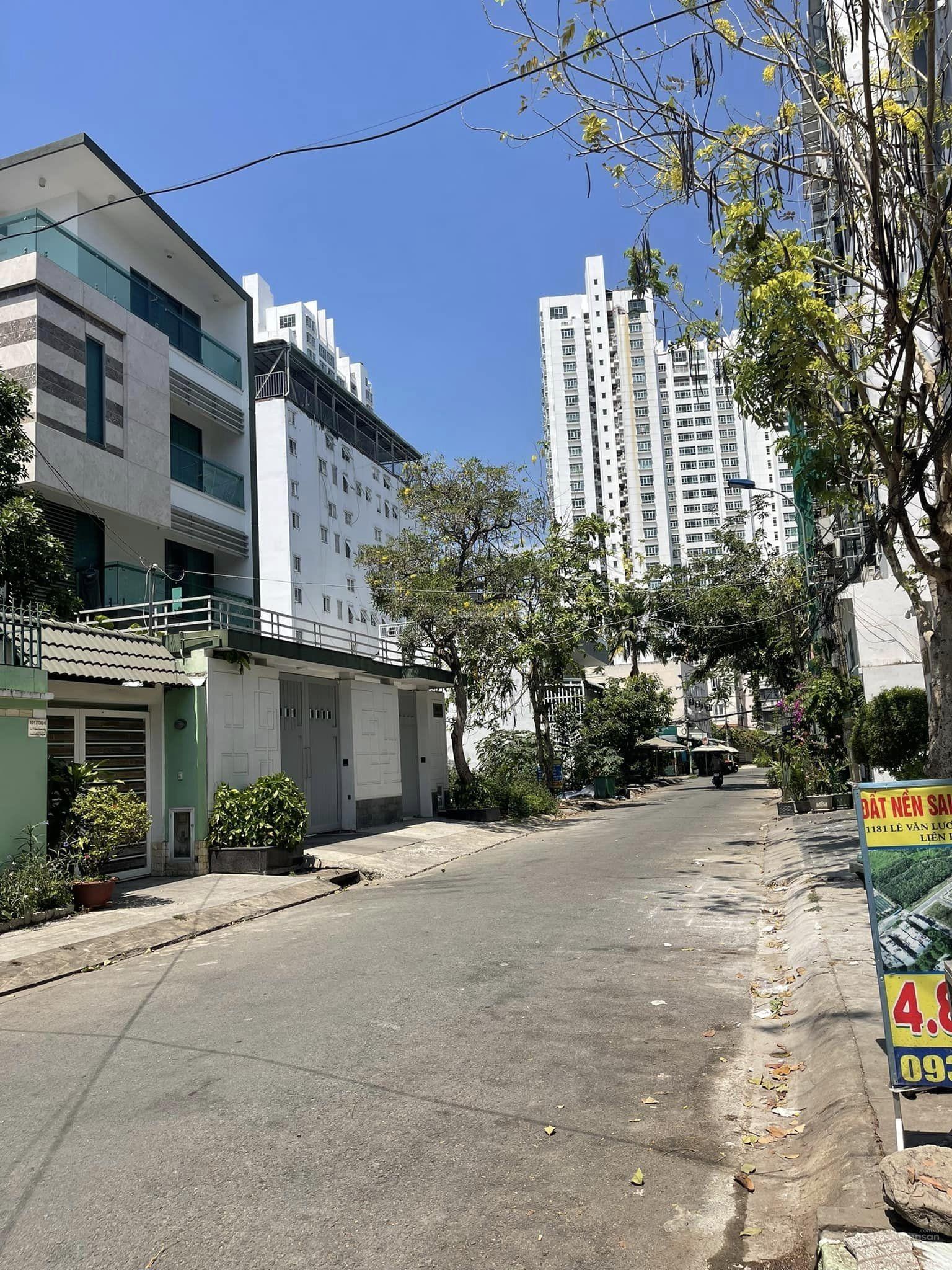 Phòng full nội thất, cửa sổ lớn, giờ tự do, 28m2 khu B tại Phước Kiển gần ĐH Tôn Đức Thắng 2,5km