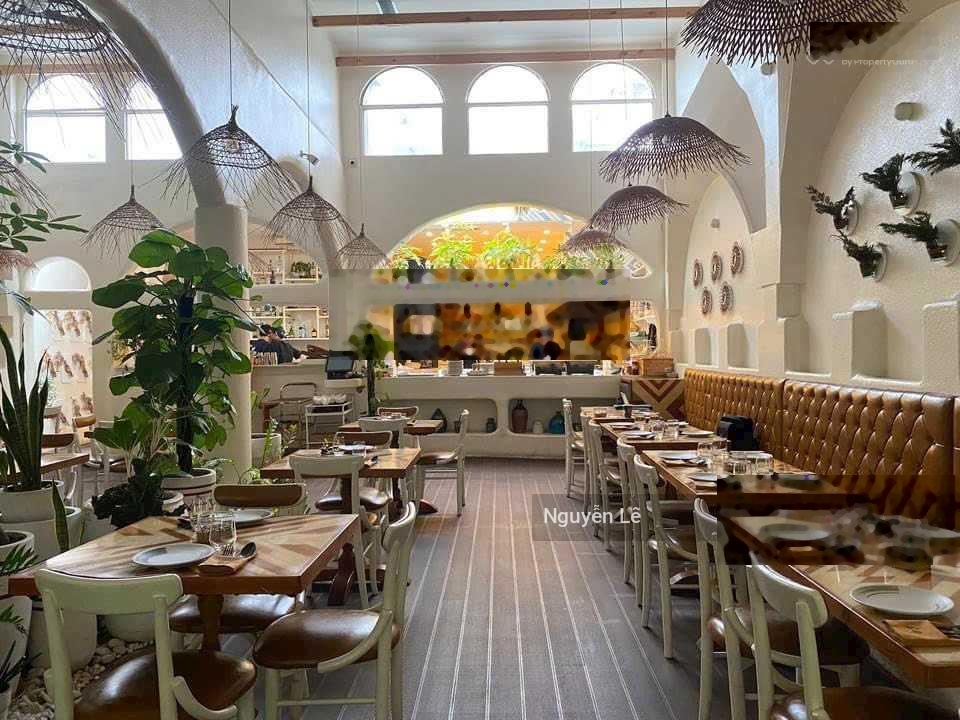 Cần cho thuê gấp mặt tiền ngang 10m đường Lý Tự Trọng giá 99 triệu