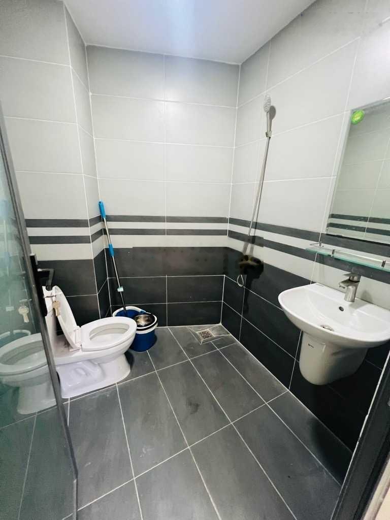 Nhà đẹp ở ngay nở hậu Bến Phú Lâm 40m2, 2 tầng BTCT 4PN cách MT chỉ 50m