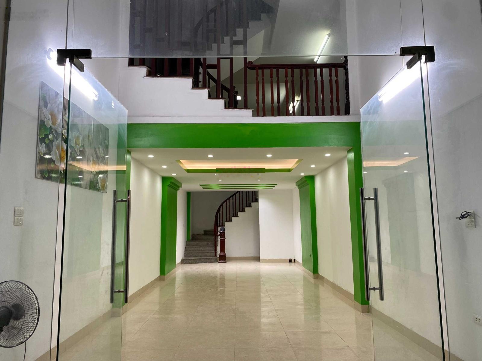 Cho thuê nhà Văn Quán - Chiến Thắng 45m2, 5 tầng, 16tr ô tô đỗ cửa