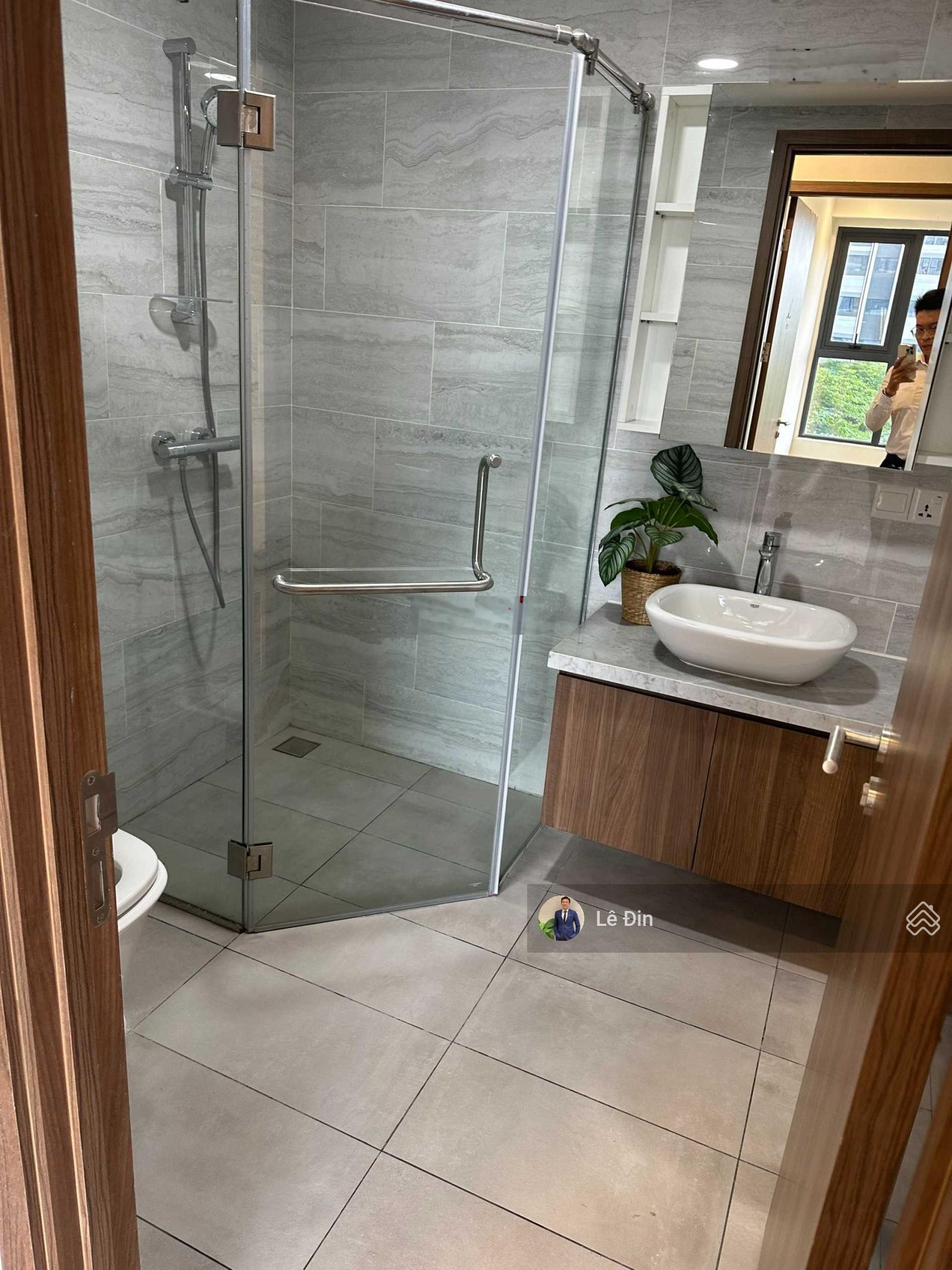 Siêu hot, siêu rẻ hơn giá thị trường rất nhiều 3PN Kingdom căn góc, view hồ bơi cây xanh siêu mát