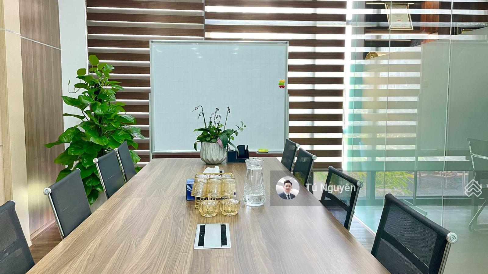 Chính chủ cho thuê văn phòng Time Tower - Lê Văn Lương. Diện tích 100m2, 220m... 315m2 sẵn nội thất