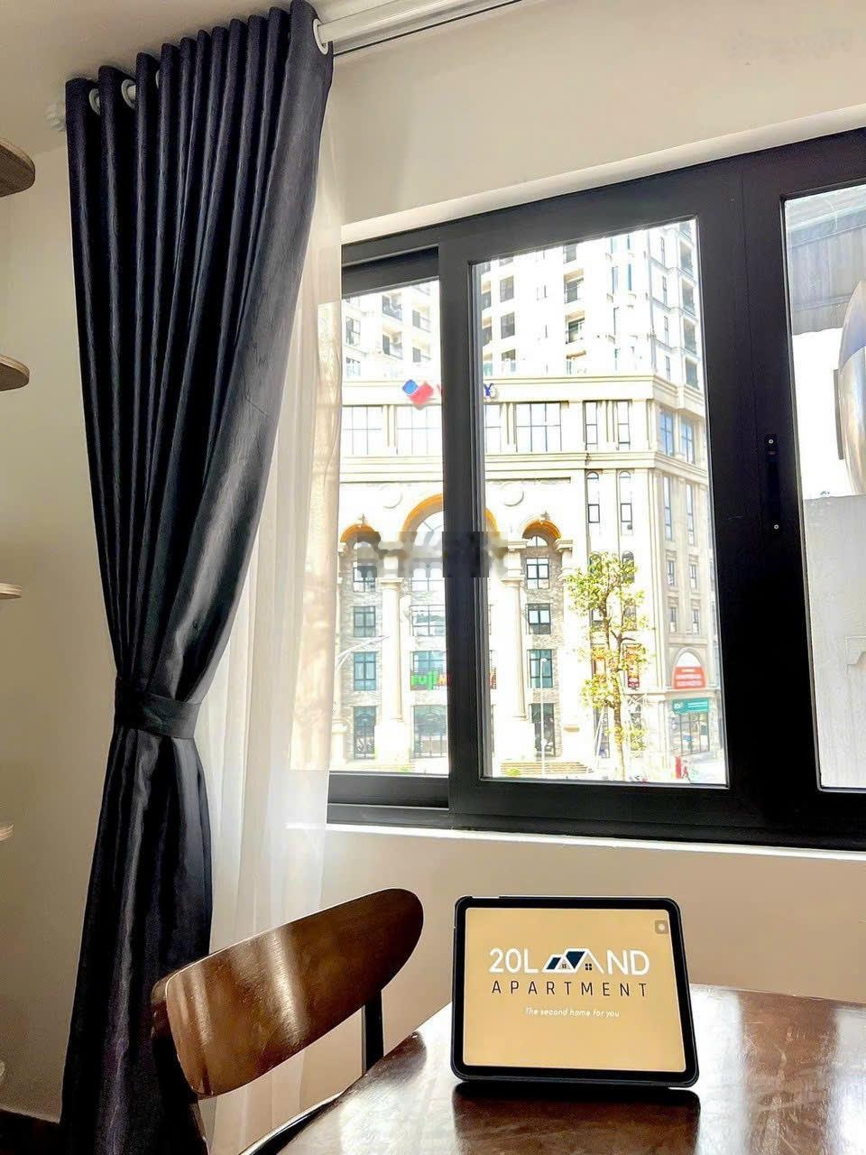 Bán toà CCMN 80m2*6T*TM, KD tầng 1. Gần phố 5m oto tránh. SDCC sẵn giao dịch