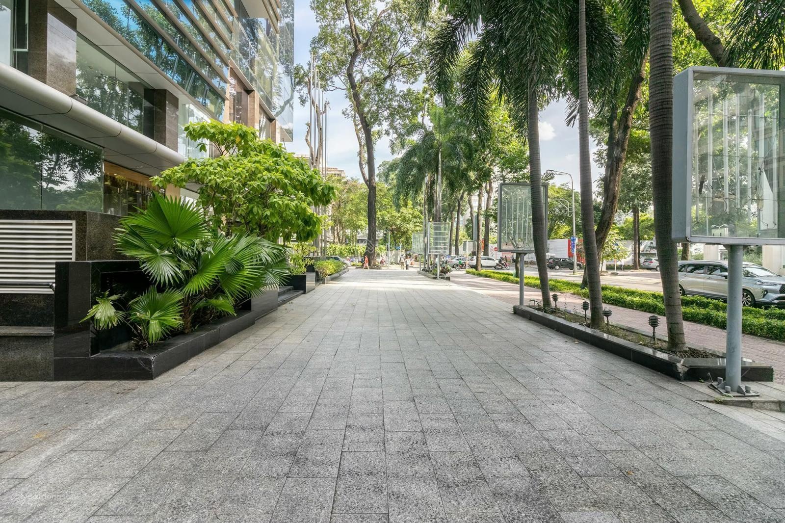 Cho thuê văn phòng khu hành chính, view bao đẹp nhiều cây xanh