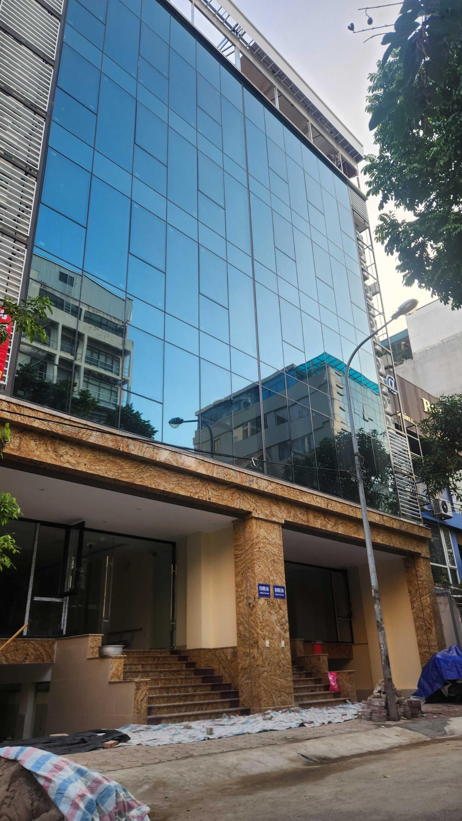 Bán tòa nhà văn phòng 288m2 chính chủ