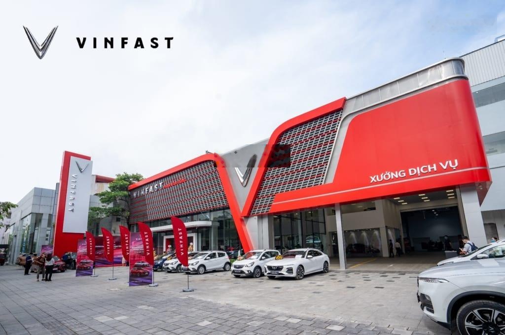 Cho thuê nhà mặt tiền đường Cộng Hòa, Quận Tân Bình. DT: 25x40m. Trệt 1 lầu