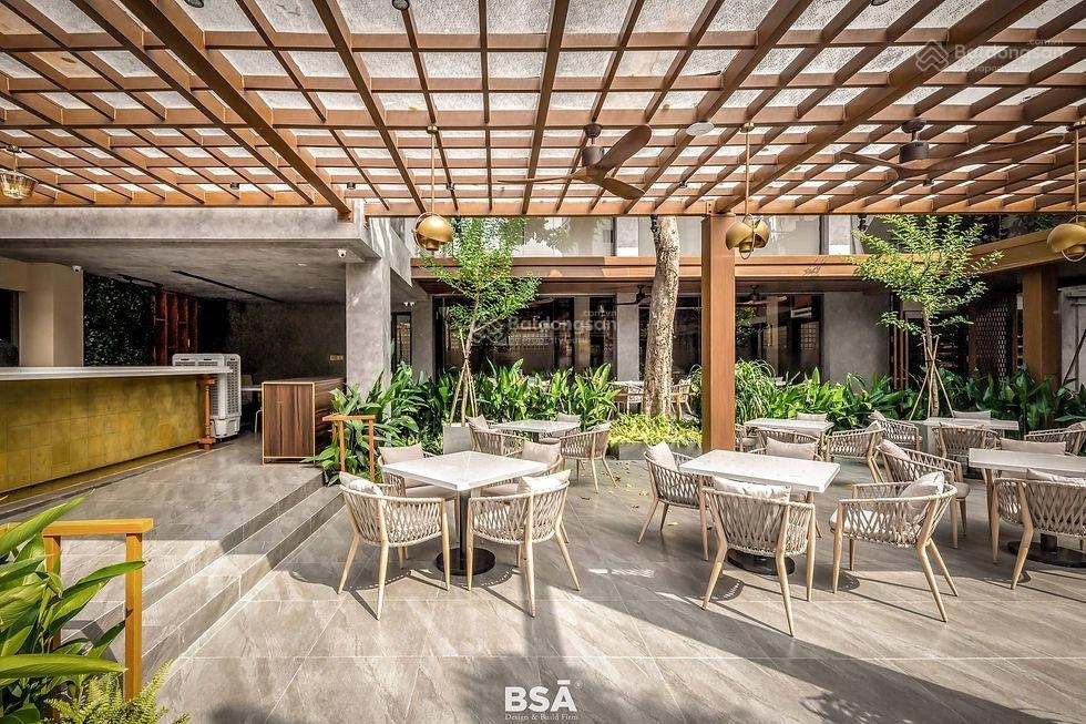 Cho thuê nhà mặt tiền Nguyễn Đình Chiểu, Quận 1. DT: 15x35m, 1 trệt, 3 lầu. DTSD: 3.600m2