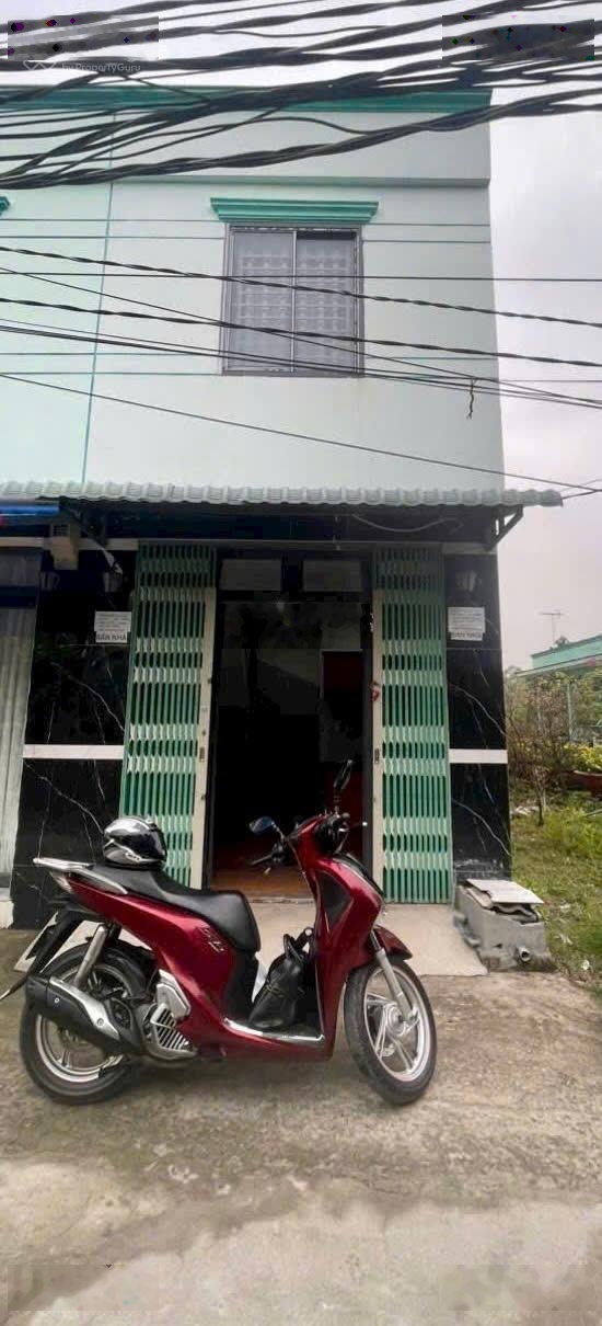 Nhà nhỏ, xe 7 chỗ đến nơi, giá rẻ có 2 phòng ngủ, 1 tầng lầu, 570 triệu.