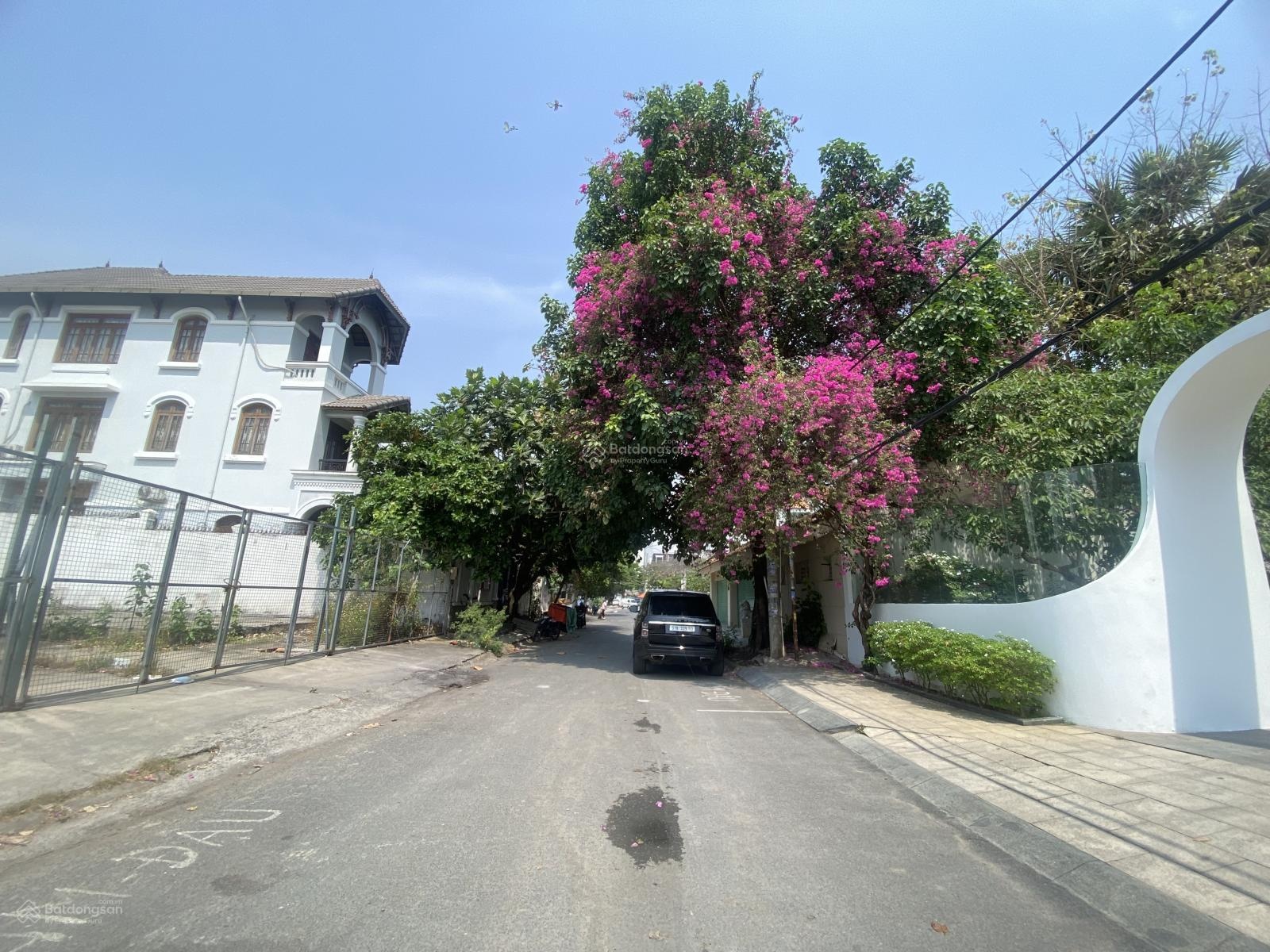 Chủ ngộp bank bán khuôn đất lớn 2 mặt tiền ngay Trần Não, 19x30m, 567.6m2 được xây cao, giá 66 tỷ