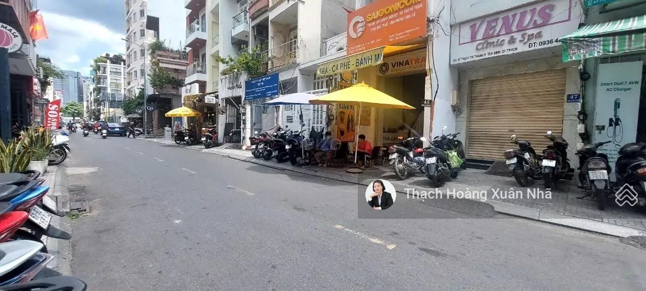 Hẻm xe hơi + 2 mặt thoáng trước sau, thông ra Hai Bà Trưng, Q1 - 4 x 17m - XD: 5 tầng- Chỉ 17,3 tỷ