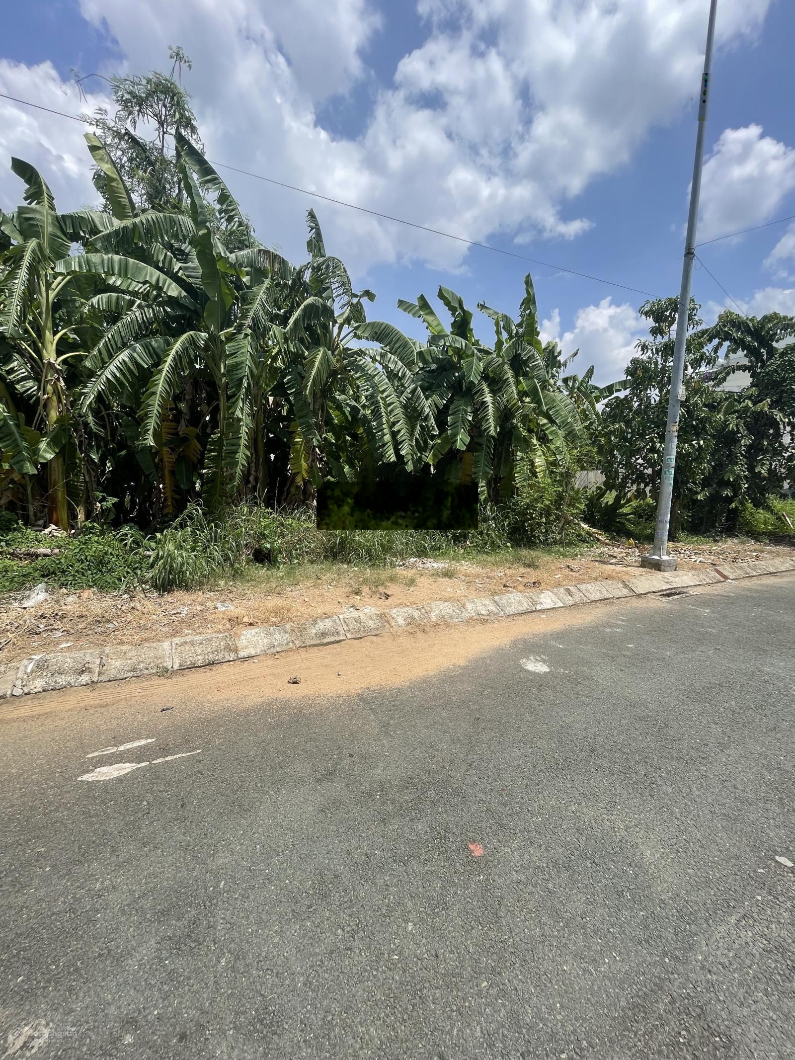 Cần bán nhanh 90m2 trục 12m thông thoáng sát công viên giá 9 tỷ