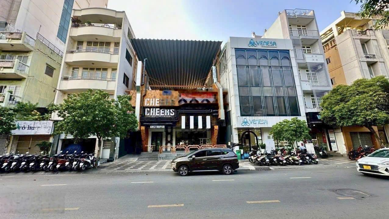 Bán nhà 2 mặt tiền Nguyễn Hữu Cảnh - DT: MH: 42x36m - CTXD: 2 hầm + 12 lầu - giá bán: 450 tỷ TL