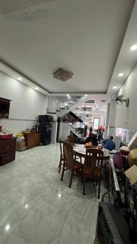 Hương Lộ 3, giáp Aeon Tân Phú, nhà 3 tầng, DT 4.6x16, nở hậu, đường thông, giá 6.x tỷ