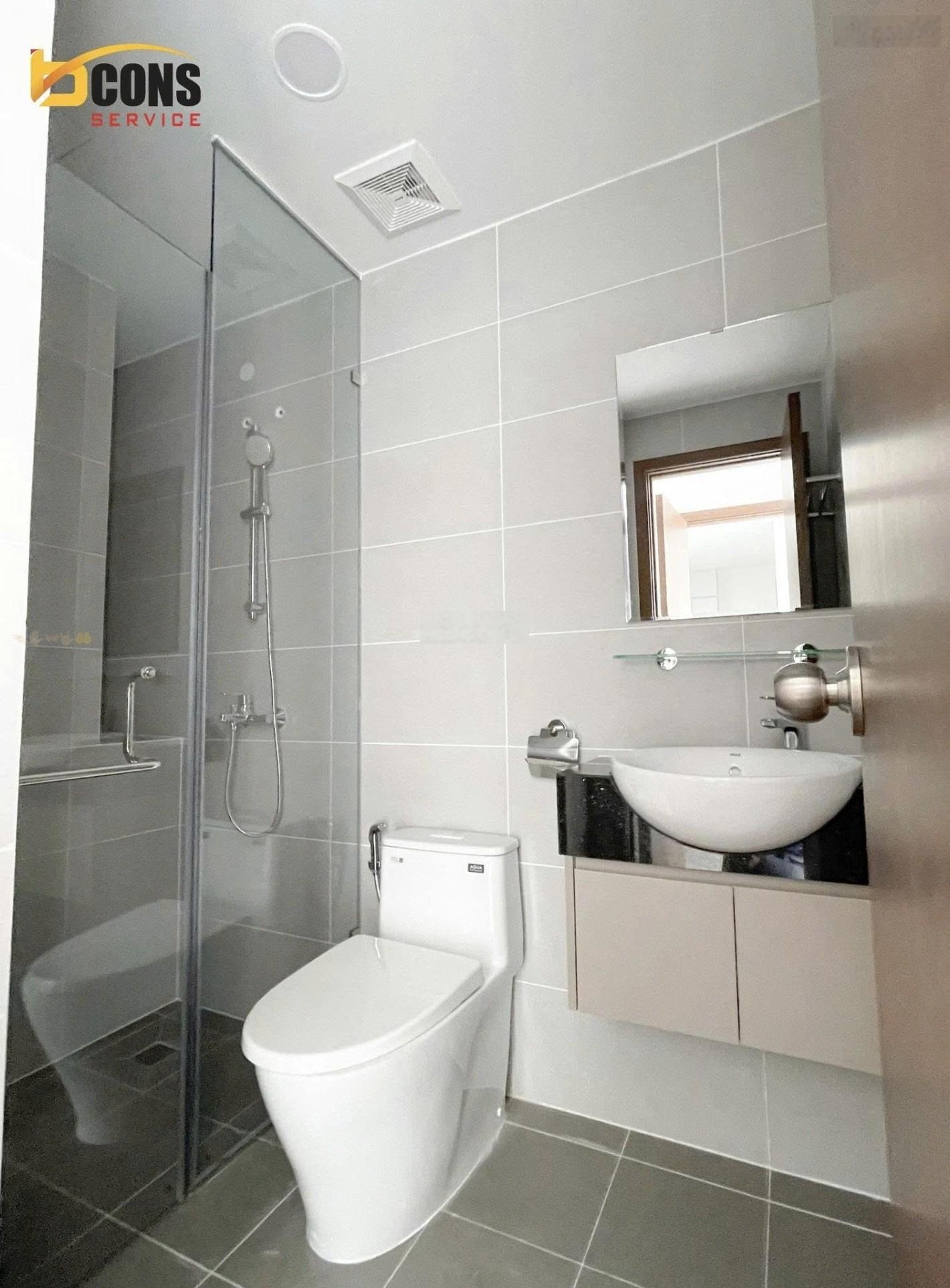 Chính chủ cho thuê căn hộ Bcons City, căn góc 56m2 - 2PN, view công viên