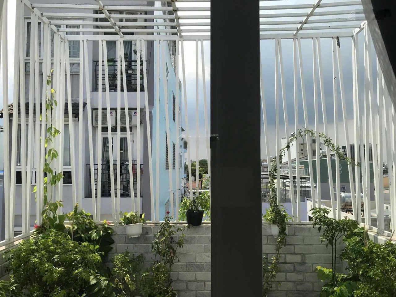 Bán Gấp Nhà An Dương Vương, Quận 5-DT(3.7x9m)-4 Tầng - Giá chỉ 9.8 Tỷ TL