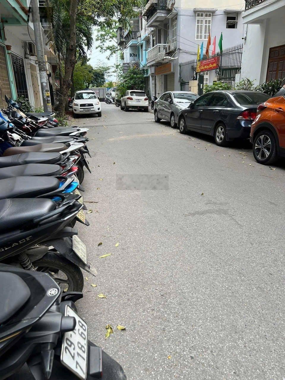 Chính chủ cho thuê nhà phân lô ngõ 143 Trung Kính 55m x 5 tầng, giá 20 triệu