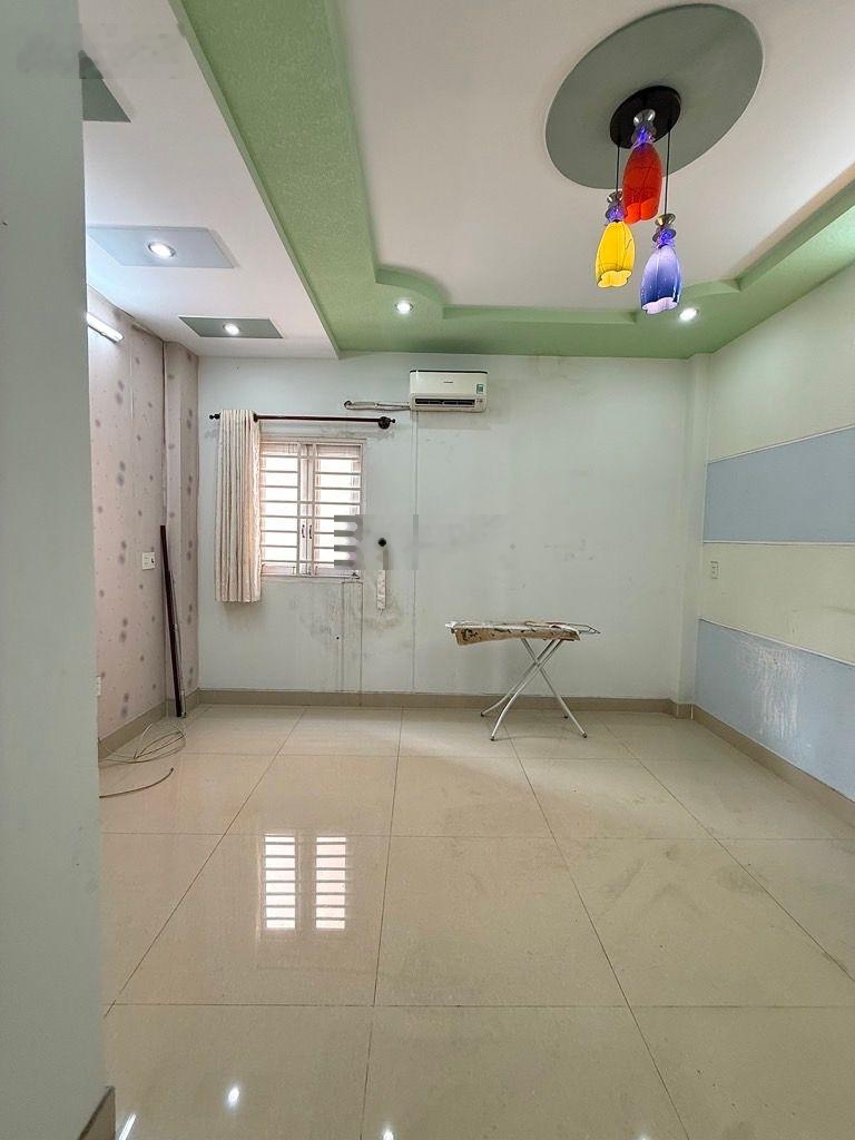 Hạ 800tr. quyết bán trong tuần. nhà 72m2. hẻm ôtô. thoại ngọc hầu. hòa thạnh. tân phú. 7.5 tỷ.