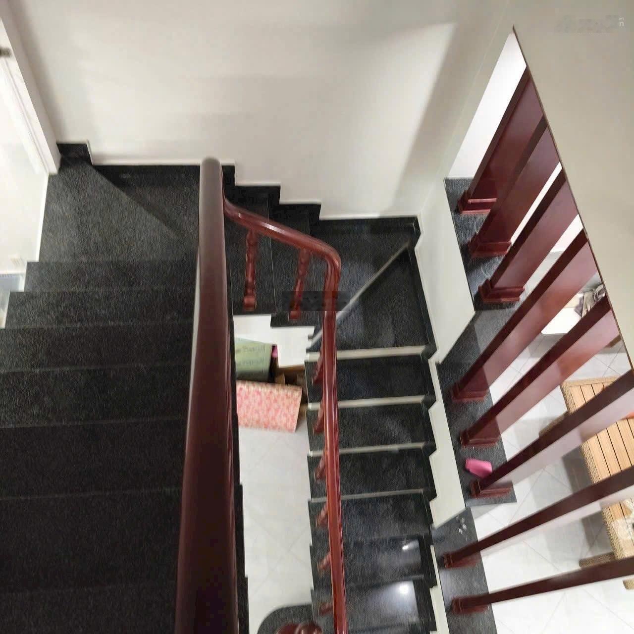 Bán nhà mặt tiền kinh doanh 1 trệt 1 lầu Lái Thiêu thành phố Hồ Chí Minh (Bình Dương)