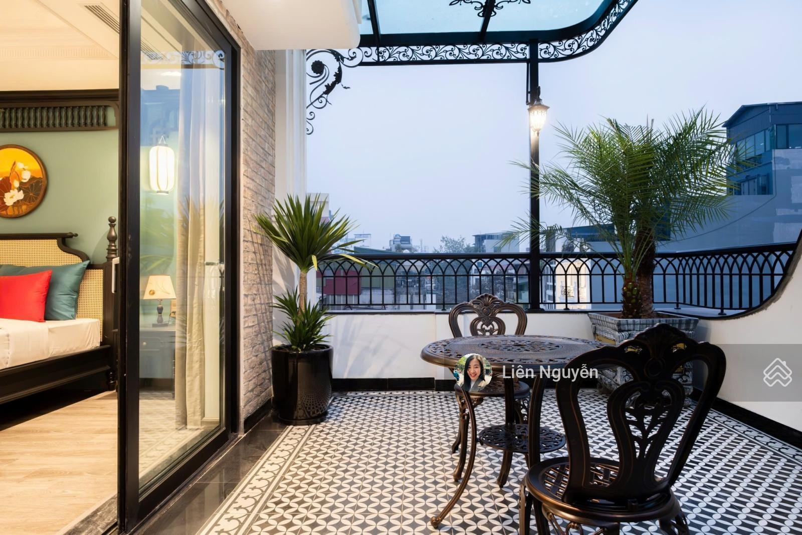 Bán khách sạn mặt phố Mã Mây, 79m2, 5 tầng, mặt tiền 5.4m, 77.6 tỷ, kinh doanh đỉnh