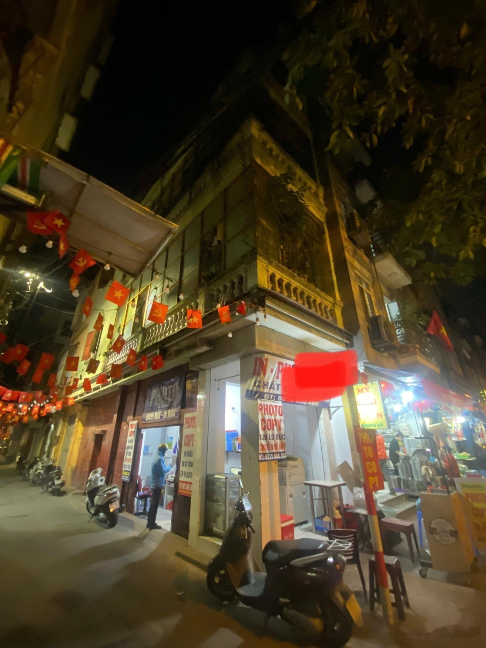 Bán đất tặng nhà 4 tầng phố Cảm Hội, Hai Bà Trưng, lô góc ô tô tải vào đất 62m2 MT 10.3m 33. X tỷ