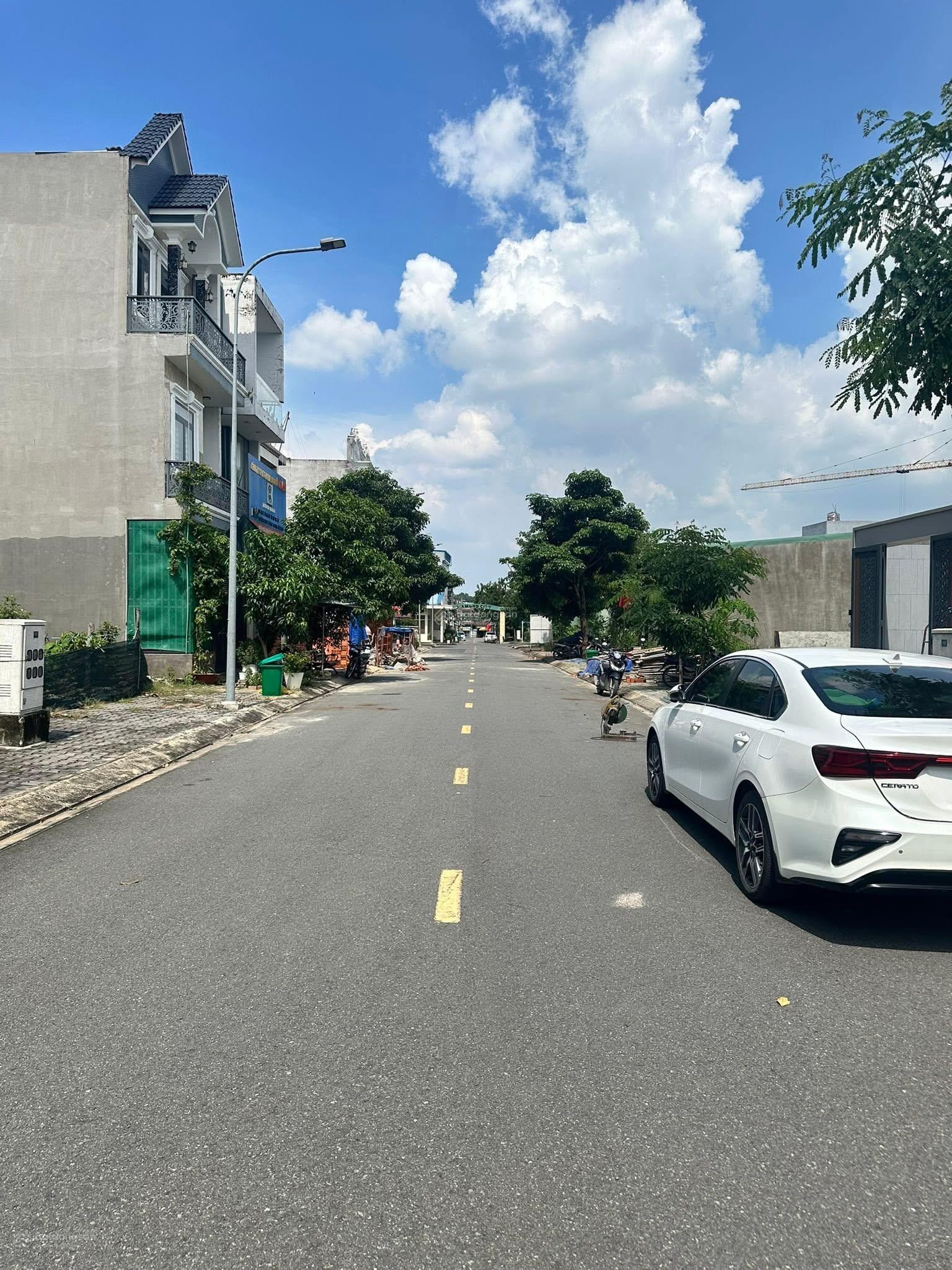 Bán đất thổ cư - giá tốt cho an cư lập nghiệp - vị trí trung tâm - hạ tầng hoàn thiện