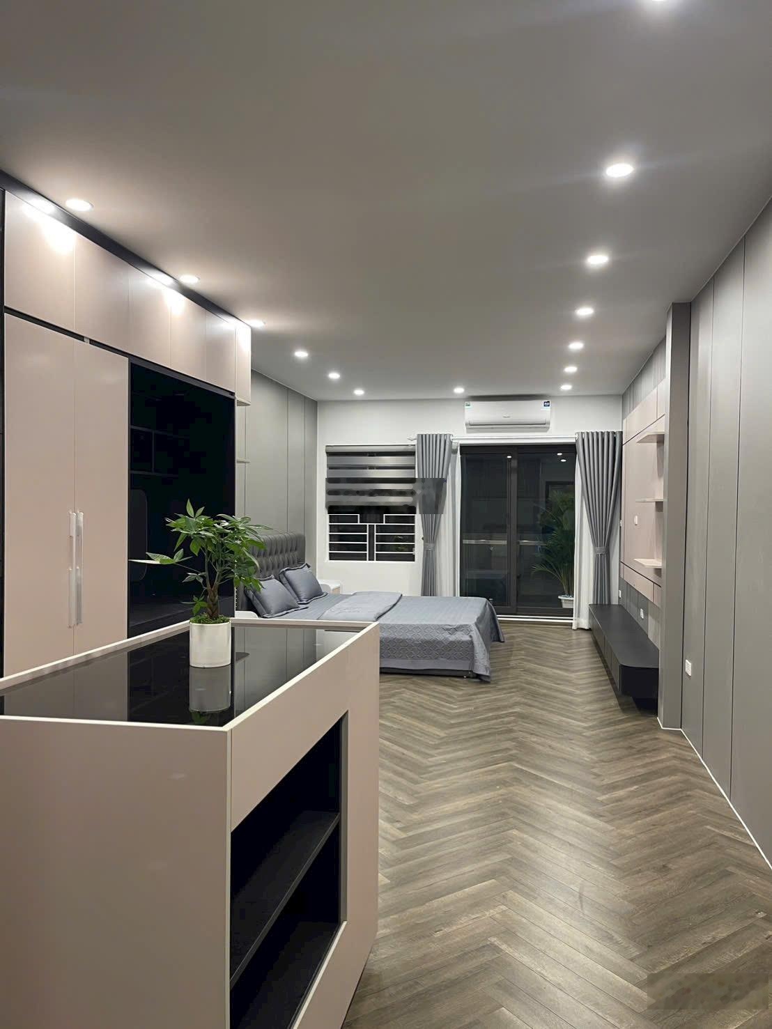 Bán nhà đẹp thạch bàn 58m x 7 tầng thang máy ô tô tránh vỉa hè rộng kinh doanh đỉnh