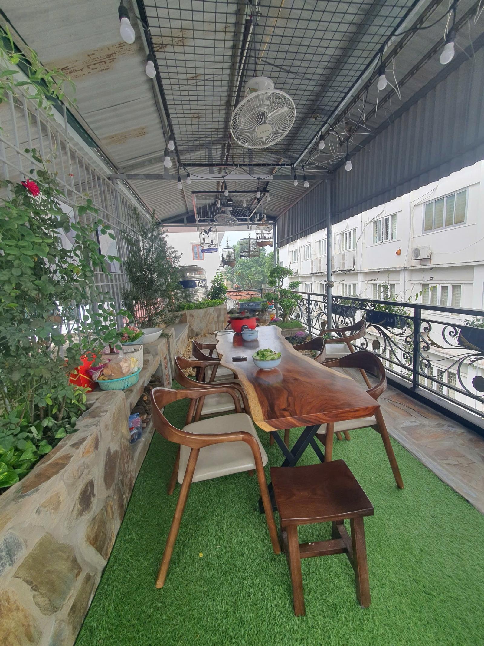 Bán nhà Lương Thế Vinh lô góc 3 thoáng, gara ô tô, nội thất cao cấp giá 12.9 tỷ