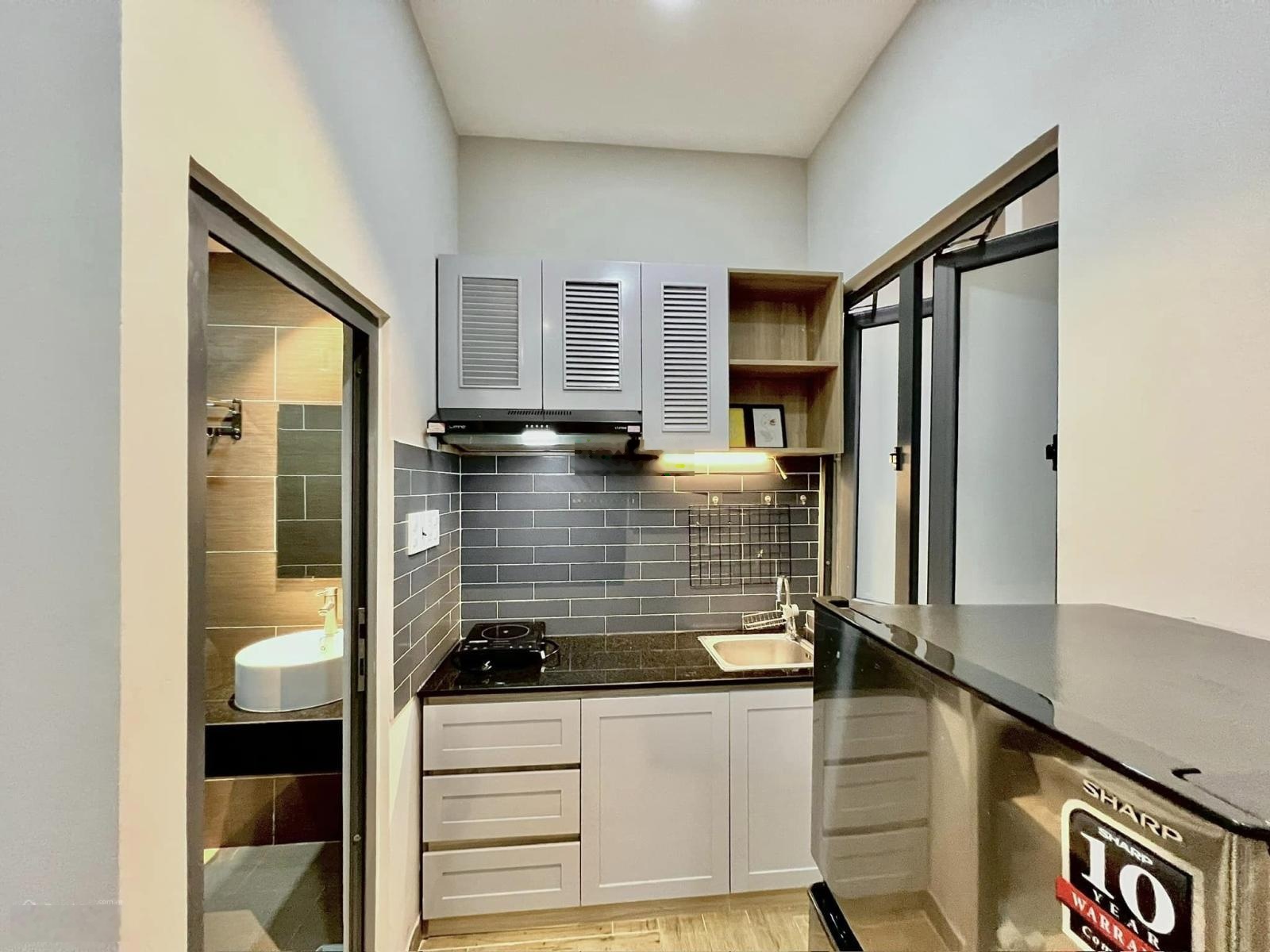 Cần bán gấp để ăn tết căn hộ 1PN 38m2 giá 3.7 tỷ tại chung cư Everrich quận 5 với nhiều tiện ích