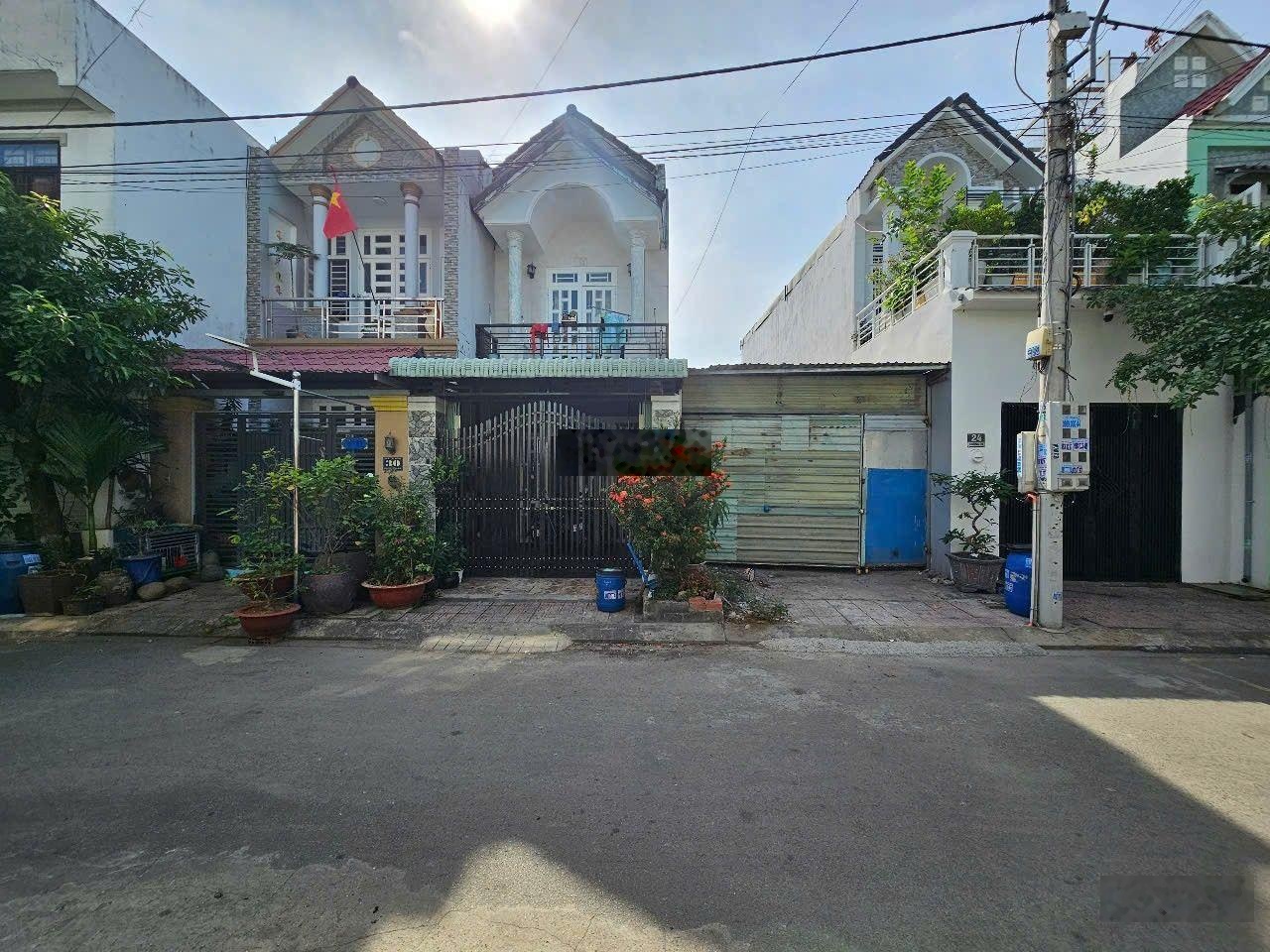 Đất 84,3m2 KDC Hoàng Hùng gần BigC Go, phường Đông Hòa, TP Dĩ An