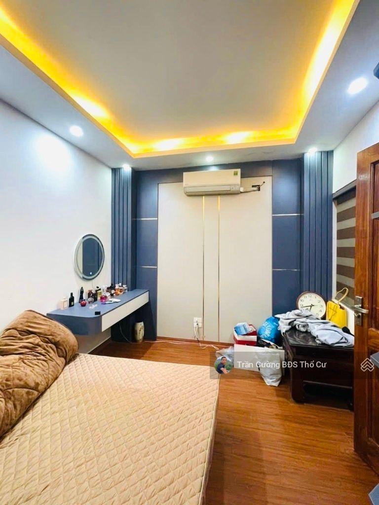Bán nhà Kim Giang, Hoàng Mai, gần ô tô, sổ nở hậu, 36.3m2, 9.8 tỷ(CTL)