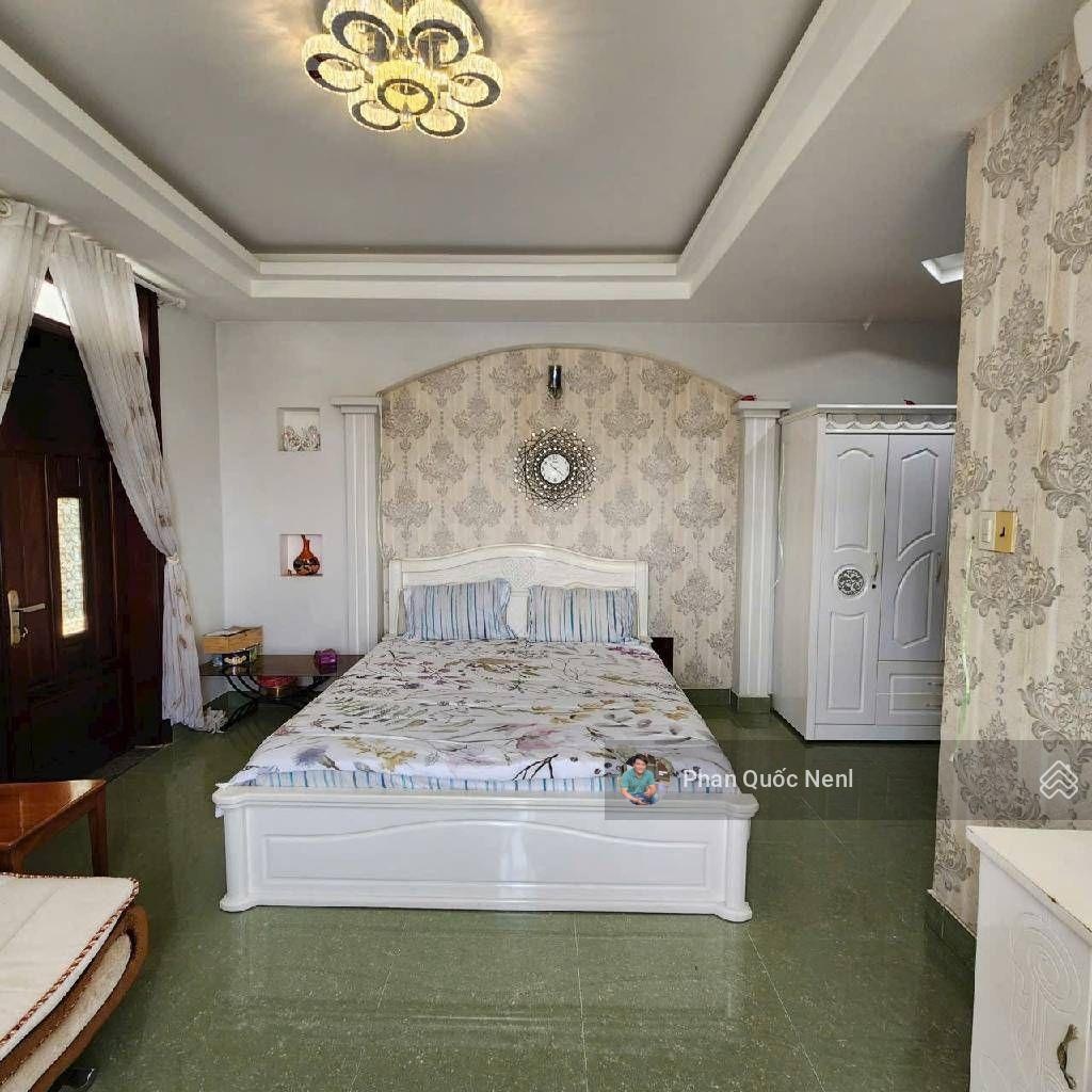 Bán nhà sát công viên, Phú Thuận, Quận 7 90m2 (5x18)m, nhỉnh 14 tỷ, nhà mới ở ngay, sát Phú Mỹ Hưng