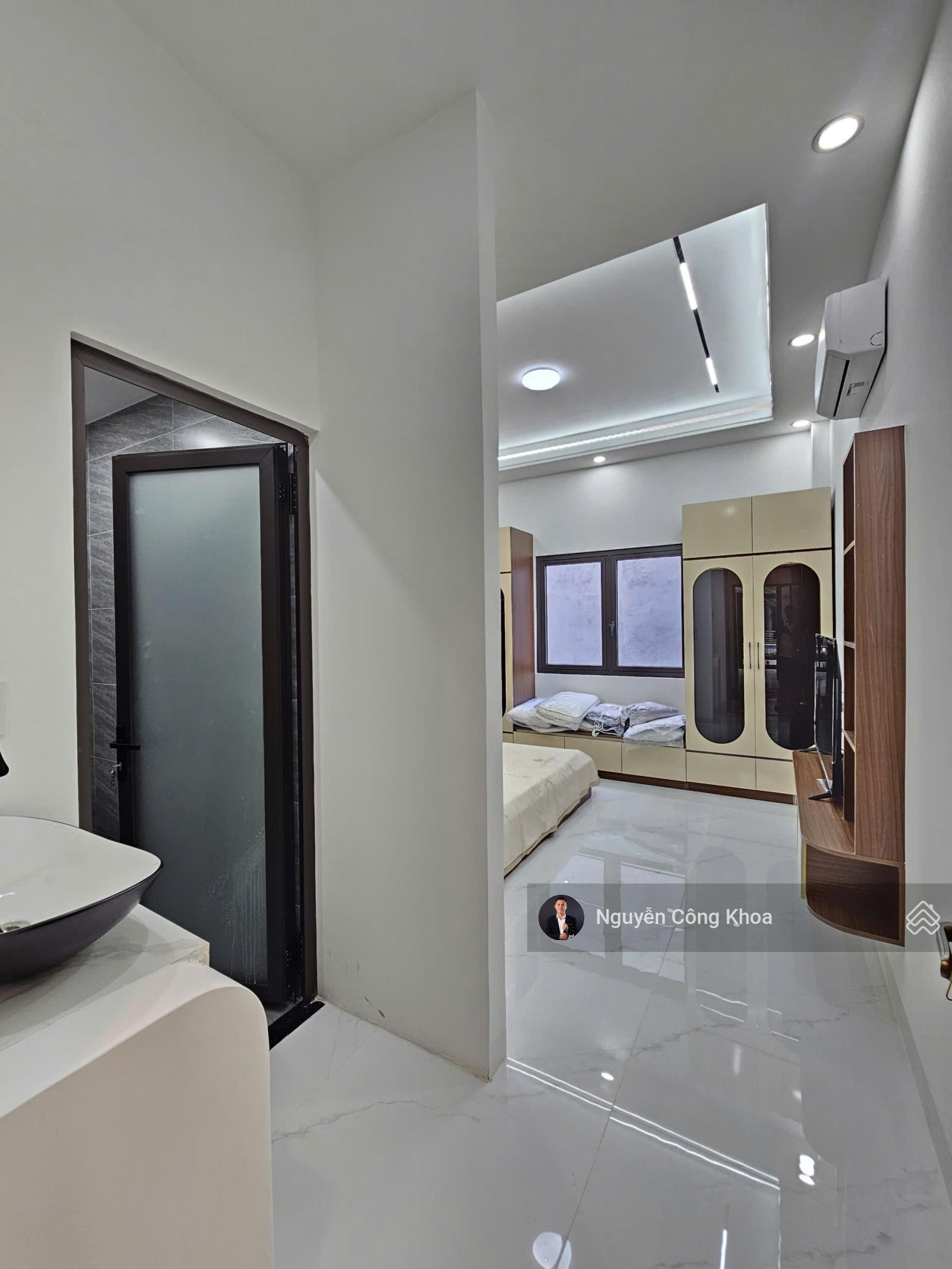 Bán nhà đúc 3 tấm hoàn công, full nội thất, gần chợ Phú Phong 300m, P.Bình Chuẩn, Thuận An