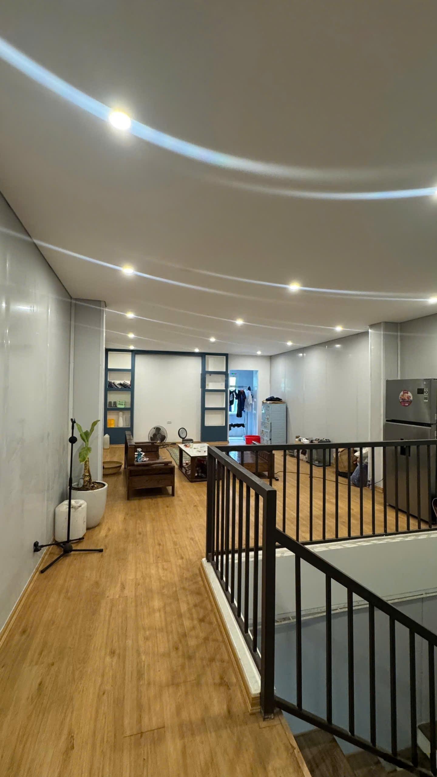 Bán nhà Tam Trinh 100m2, MT 6.7m, ô tô đỗ cửa, sát đường 40m - 16.5 tỷ