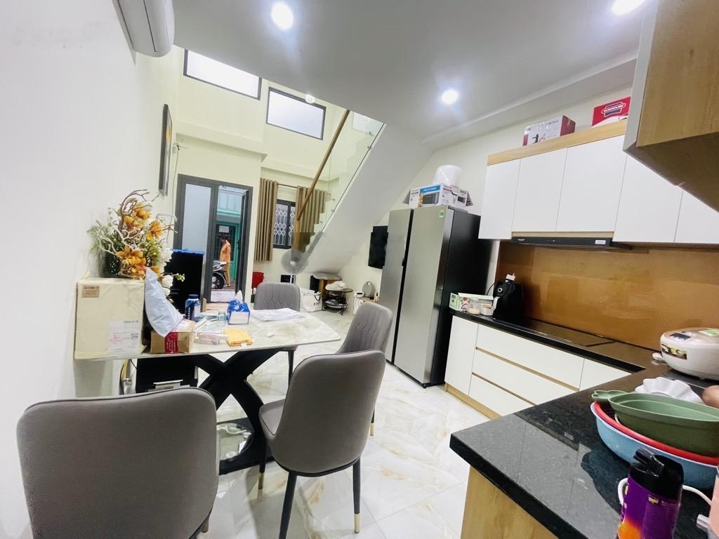 Bán nhà Trần Quang Khải Quận 1 - 2 tầng - 46m2 - chỉ 7,9 tỷ