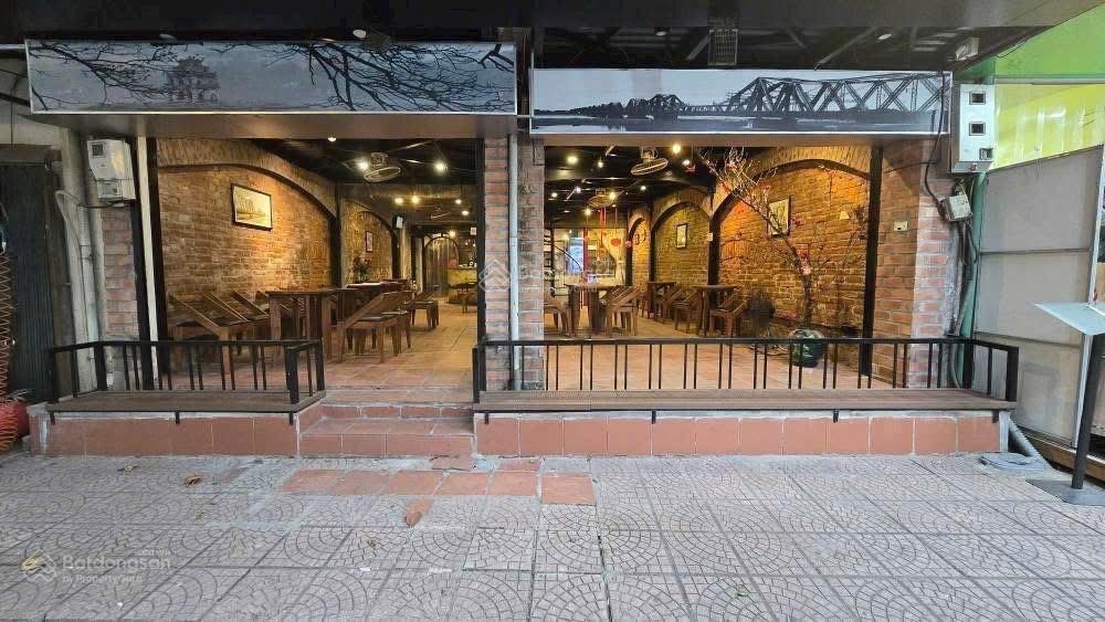 Cho thuê nhà mặt phố Lưu Quang Vũ, mặt tiền 8m, diện tích 130m2 thông sàn, kinh doanh mọi mô hình