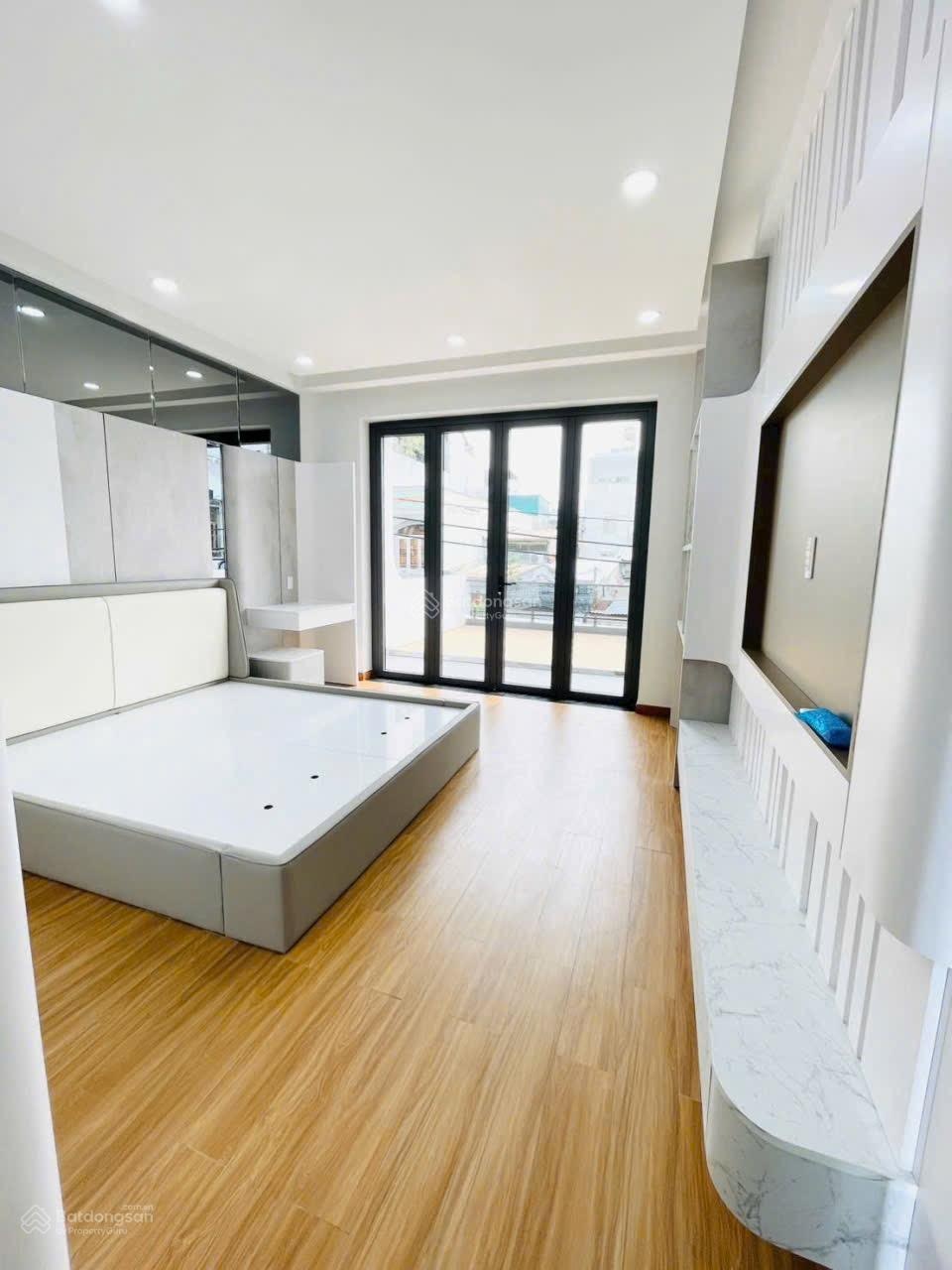 Bán nhà đẹp full nội thất phường tân quy quận 7