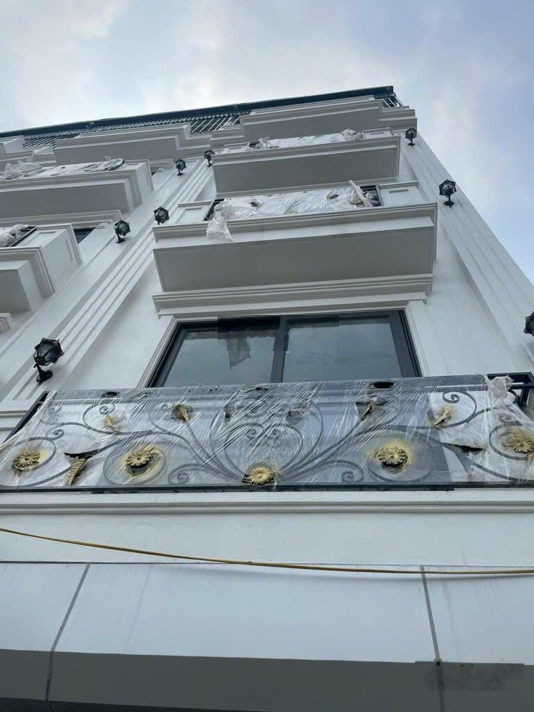 Bán nhà phố thái hà - phân lô - ô tô đỗ cổng - 6 tầng thang máy - mặt tiền rộng - mới tinh - ở luôn