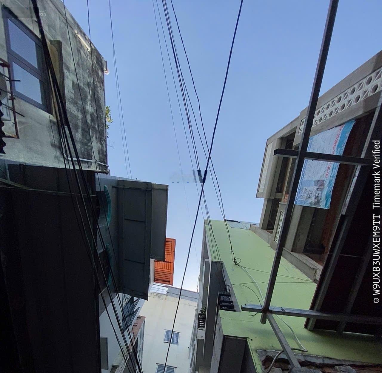 Nhà HXH gần sân bay - vip Tân Bình - Nguyễn Thanh Tuyền - 61m2 - 4tầng - 8pn 8,4tỷ - LH 0949351891