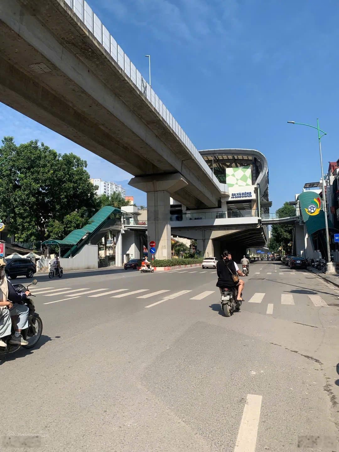 Bán nhà ngay ga Hà Đông , Bưu Điện Hà Đông DT 35M2 - 7ty68 , ô tô tránh 20m , ảnh chuẩn 100%