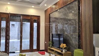 Bán nhà trung tâm phường Bồ Đề 25m 5 tầng giá 5,8 tỷ ngõ nông gần ô tô vị trí đẹp gần hồ Lâm Du