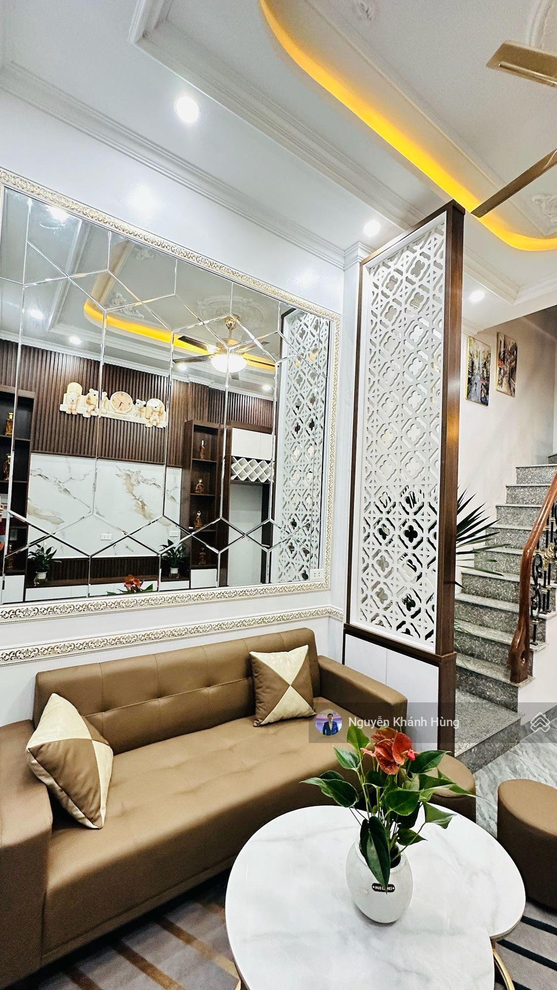 Bán nhà riêng Q. Hai Bà Trưng, giáp Hoàn Kiếm, DT 34m2 x 5 tầng, 30m ra phố, ở luôn, giá 7.4 tỷ