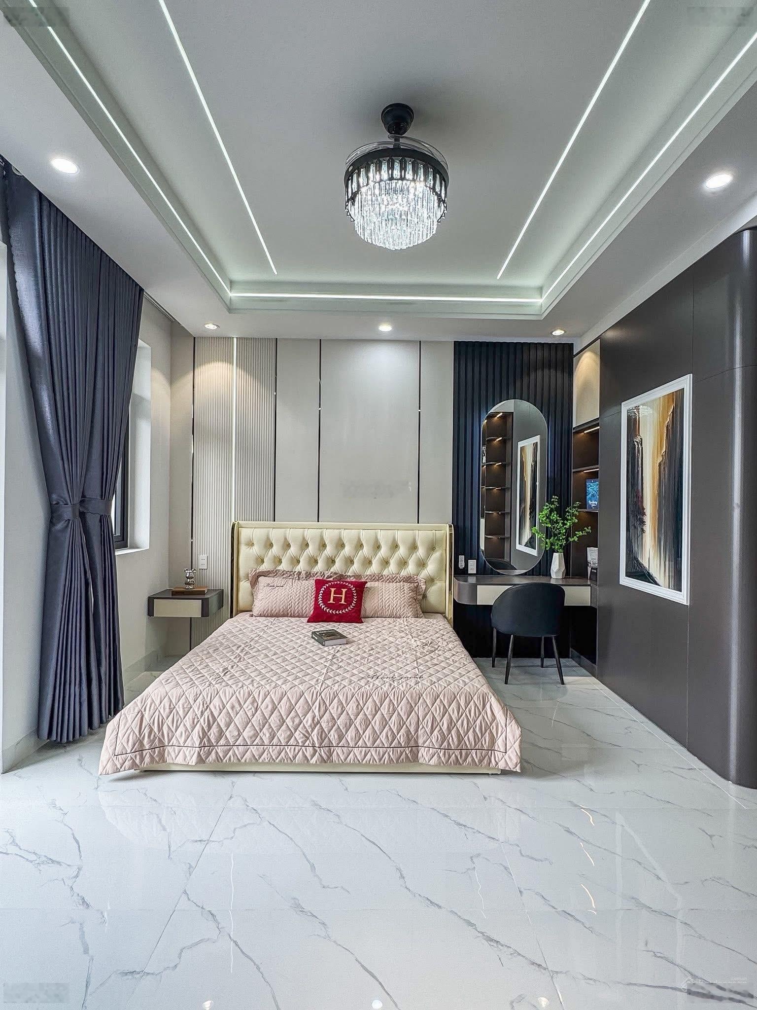 Siêu phẩm vừa hoàn thiện - 1 trệt 2 lầu có sân thượng mini , ngay kdc hồng loan giá chính chủ