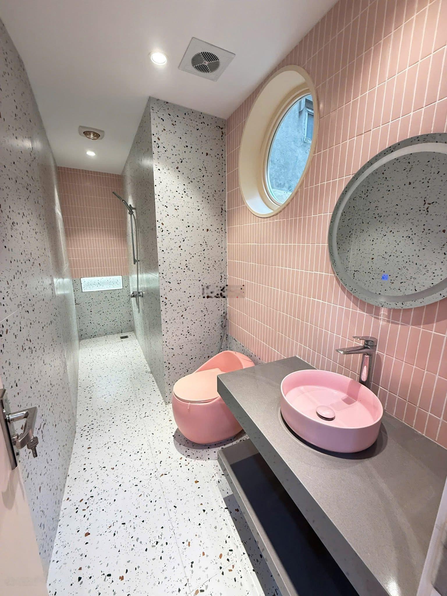 Siêu phẩm tích sản - toà CHDV Hoàng Hoa Thám - máy in tiền 37 căn hộ kk - 115m2 x 10 tầng x MT 8.6m