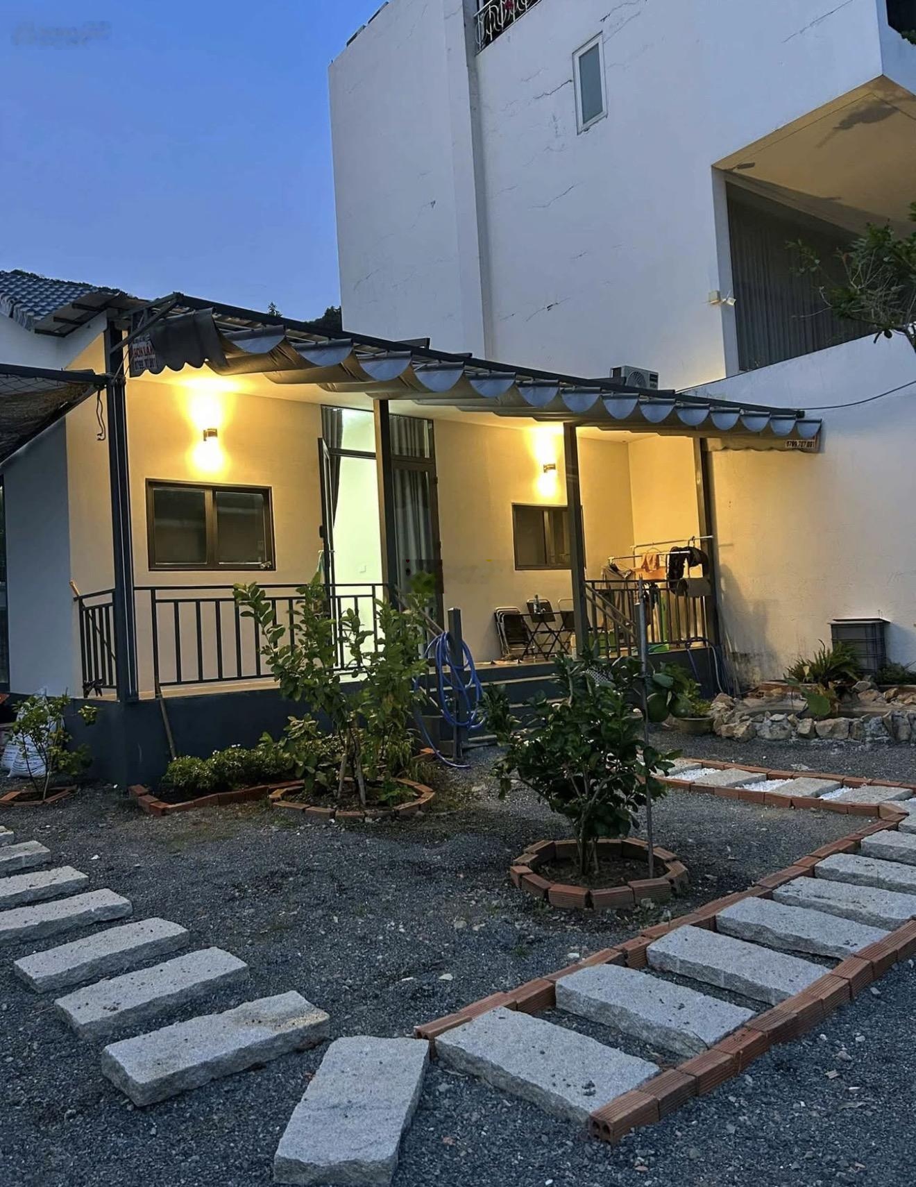 Bán nhà vườn sát biển Trần Phú, Tp. Vũng Tàu, 159,7m2 (10x16m), giá chỉ 11,3 tỷ TL