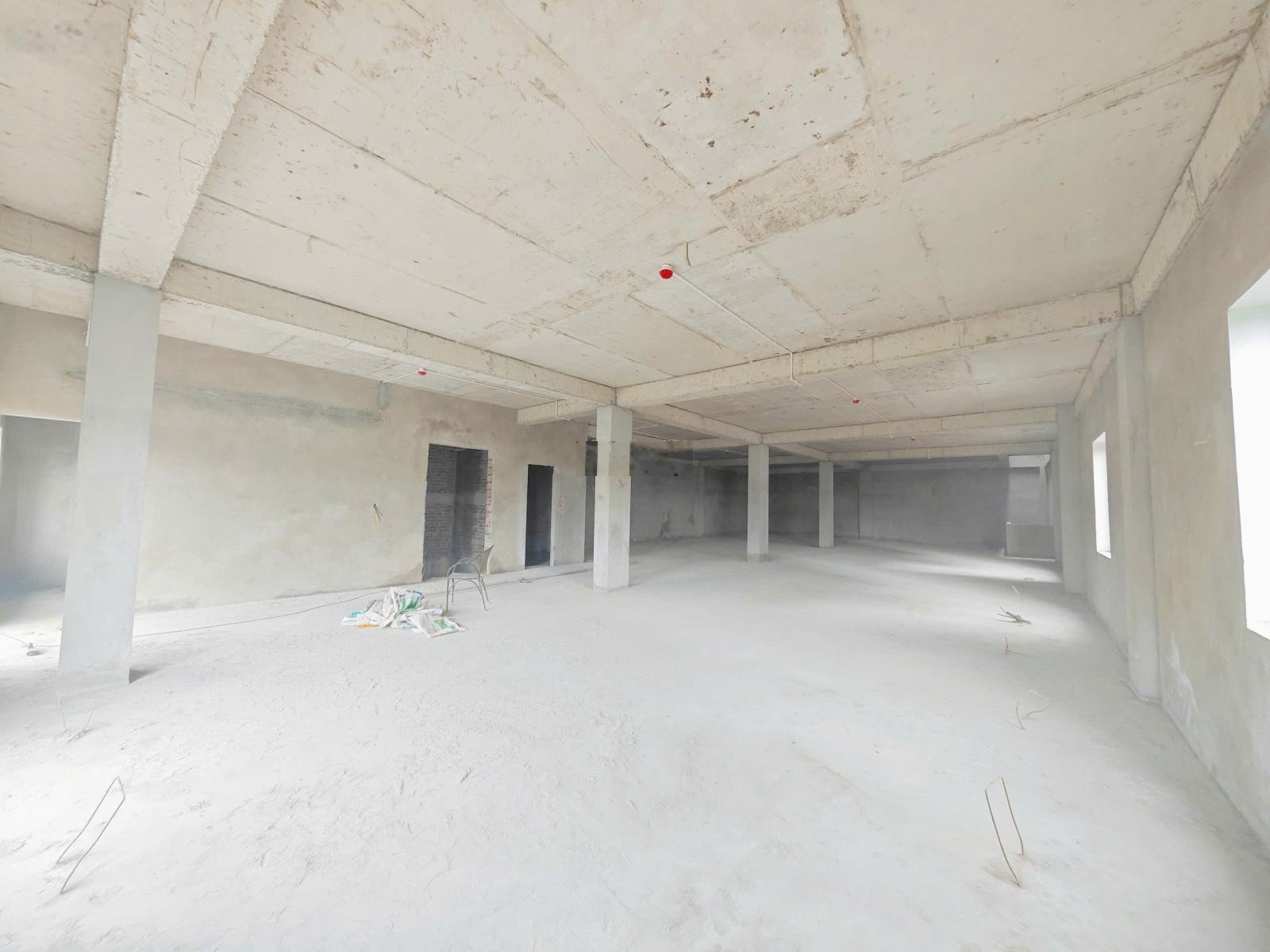 Chính chủ cho thuê nhà Nguyễn Xiển, Phạm Tu 260m2 x 4T 140tr thông sàn mặt tiền 12m