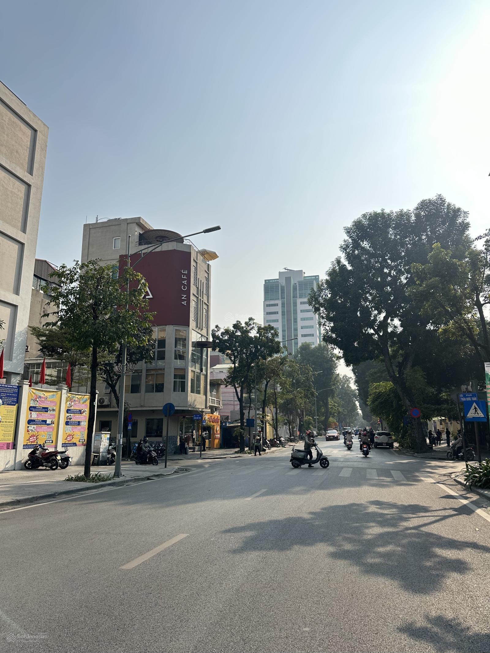 Chính chủ cần bán gấp nhà phố hạ hồi trần hưng đạo hoàn kiếm 6 tầng mt 6m 4 ngủ giá 10.2 tỷ