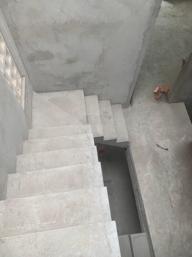 Phước kiển- Nhà mới diện tích 80m2, giá 8.3 tỷ, thang máy, thương lượng mạnh. Nội thất giao thô.